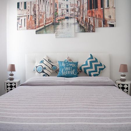 Ca Rialto Apartment เวนิส ภายนอก รูปภาพ