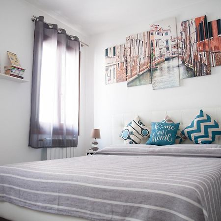 Ca Rialto Apartment เวนิส ภายนอก รูปภาพ