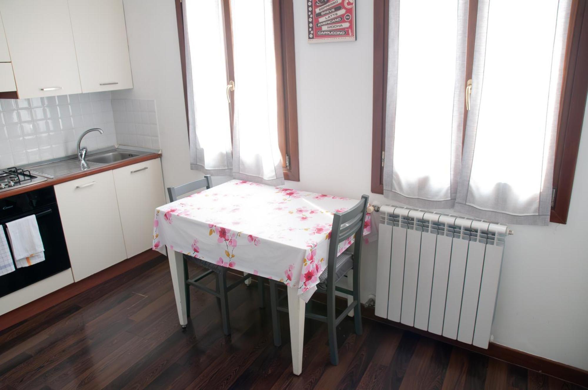 Ca Rialto Apartment เวนิส ภายนอก รูปภาพ